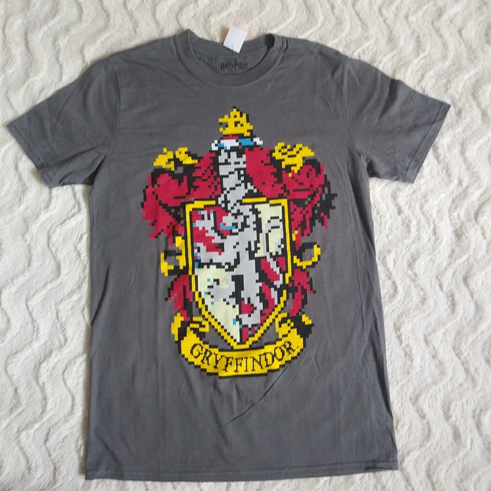 Rare! Harry Potter Gryffindor Crest Bit T Shirt